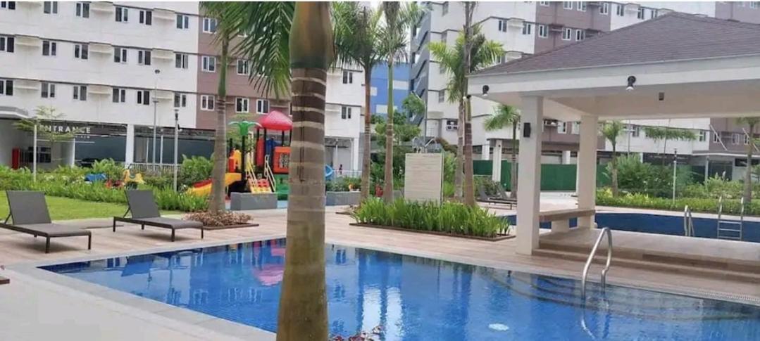 Staycation Ni Inday Trece Martires Buitenkant foto