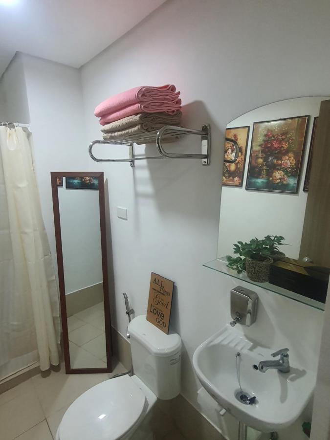 Staycation Ni Inday Trece Martires Buitenkant foto