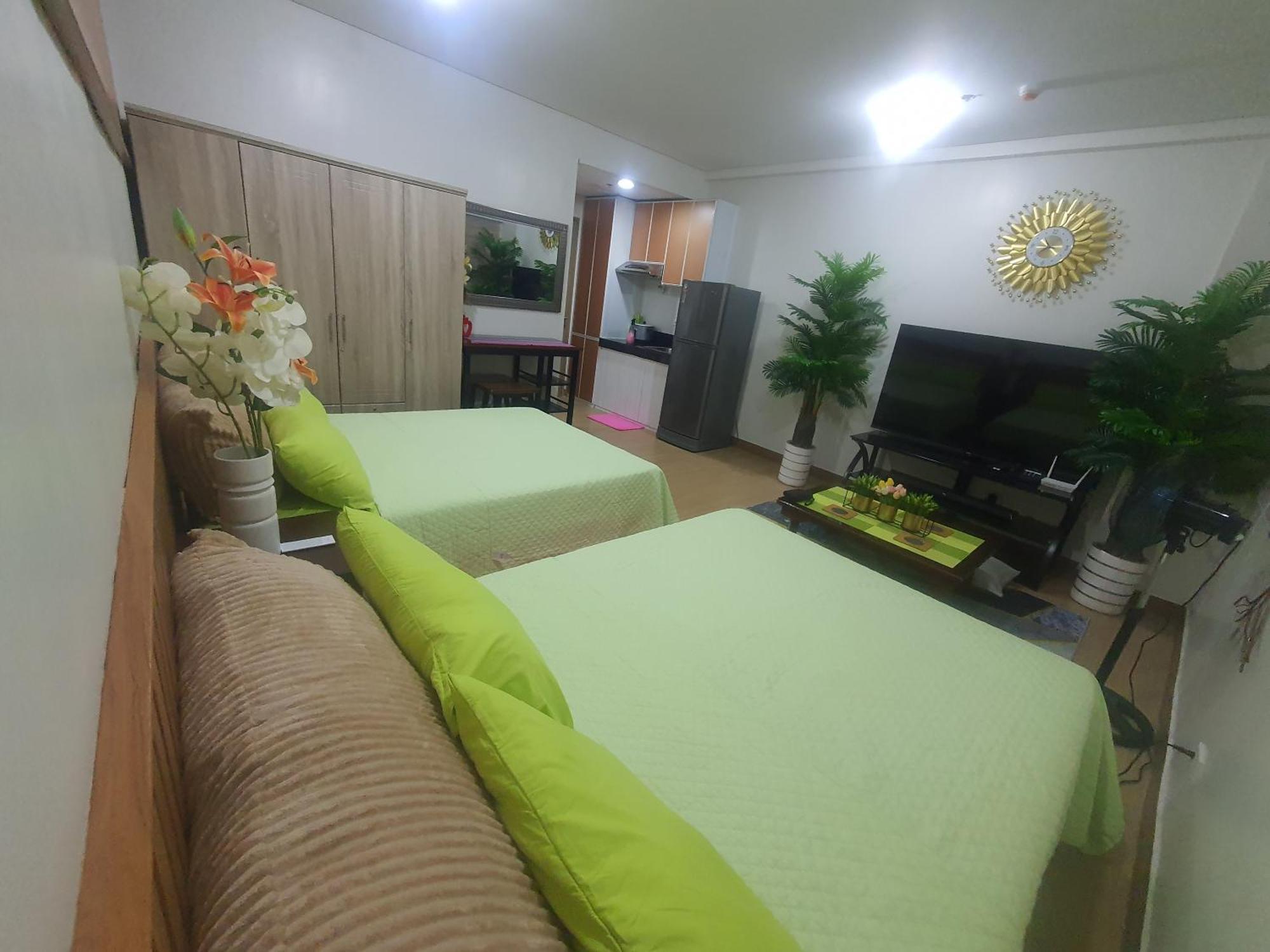 Staycation Ni Inday Trece Martires Buitenkant foto