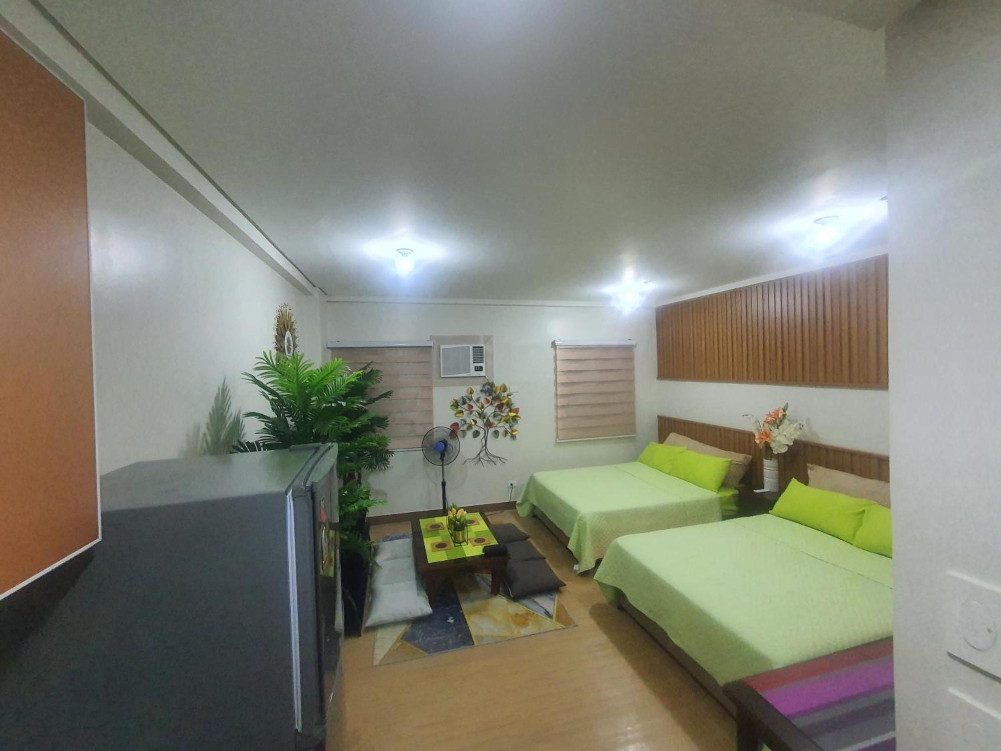 Staycation Ni Inday Trece Martires Buitenkant foto